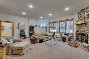 Cabin w/ Hot Tub and Wifi: 4 Mi to Snowshoe Resort