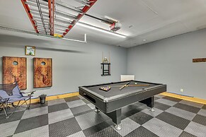 Cabin w/ Hot Tub and Wifi: 4 Mi to Snowshoe Resort