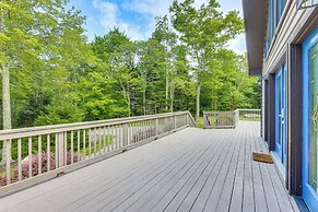 Cabin w/ Hot Tub and Wifi: 4 Mi to Snowshoe Resort