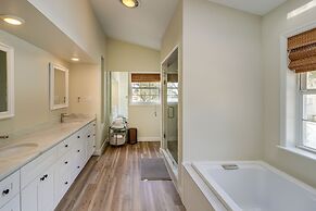 Private Pool & Lake Views: Family Home in Oxford