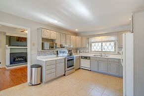 Group-friendly Durham Home 6 Mi to Duke University