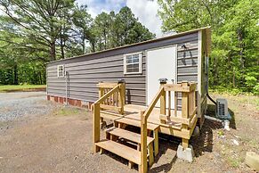 Higden Studio w/ Private Deck < 1 Mi to Lake!