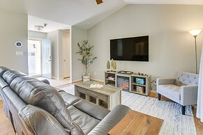 Lovely Charlotte Home w/ Yard: 9 Mi to Uptown!