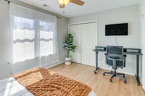 Lovely Charlotte Home w/ Yard: 9 Mi to Uptown!