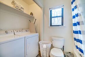 Deck + Kayaks: Grand Lake of the Cherokees Home