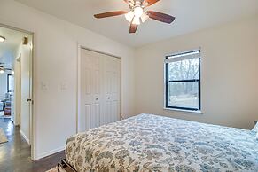 Deck + Kayaks: Grand Lake of the Cherokees Home