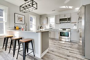 Waterfront Buckeye Lake Home w/ Deck & Dock!