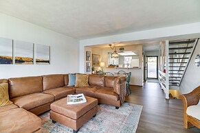 Lakefront Moneta Home w/ Community Boat Dock!