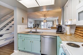 Lakefront Moneta Home w/ Community Boat Dock!