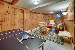 Lakefront Bradford Cottage w/ Dock, Near Skiing!