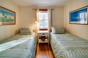 Lakefront Bradford Cottage w/ Dock, Near Skiing!