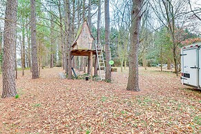 Spacious Trappe Getaway w/ Outdoor Pool & Gazebo!