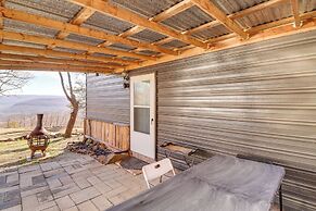 Jasper Cabin w/ Fire Pit, Grill & Mountain Views!