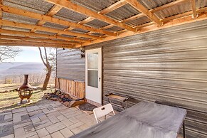 Jasper Cabin w/ Fire Pit, Grill & Mountain Views!