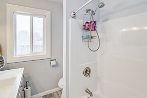 Billings Home w/ Trampoline, Gas Grill & Fire Pit!