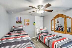 Billings Home w/ Trampoline, Gas Grill & Fire Pit!