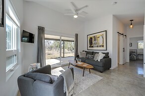 Art Ranch Fredericksburg Home 13 Mi to Main Street