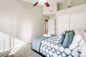 Lovely Gilbert Home w/ Heated Pool: 3 Mi to Dtwn!