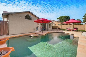 3 Mi to Dtwn: Home w/ Heated Pool in Gilbert