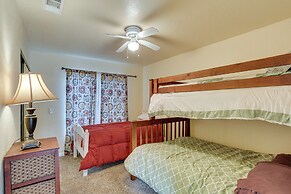 Charming Lakehead Cabin: Walk to Shasta Lake!