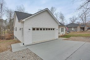 Winchester Home w/ Deck < 1 Mi to Tims Ford Lake!