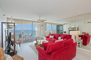 Hd1605 2 Bedroom Condo by RedAwning