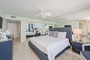 Hd1605 2 Bedroom Condo by RedAwning