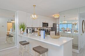 Hd1605 2 Bedroom Condo by RedAwning