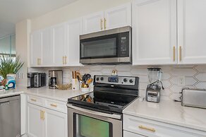 Hd1605 2 Bedroom Condo by RedAwning