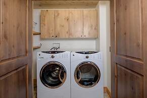 5 Bandit Way 4 Bedroom Home by Moonlight Basin Lodging