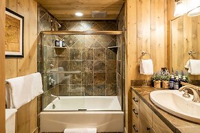 5 Bandit Way 4 Bedroom Home by Moonlight Basin Lodging