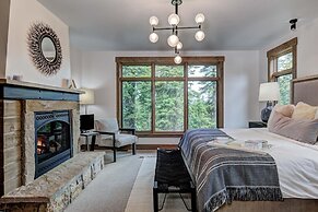 6 Diversion Lane 5 Bedroom Home by Moonlight Basin Lodging