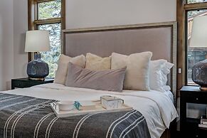 6 Diversion Lane 5 Bedroom Home by Moonlight Basin Lodging