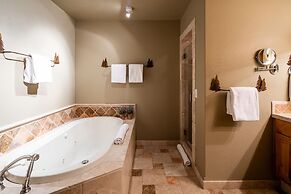 5 Hidden Trail 4 Bedroom Home by Moonlight Basin Lodging