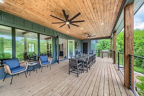 Cl 2849 River Escape At Horseshoe Falls 4 Bedroom Home by RedAwning