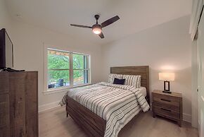Cl 2849 River Escape At Horseshoe Falls 4 Bedroom Home by RedAwning