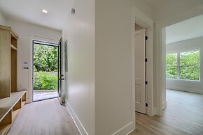 Cl 2849 River Escape At Horseshoe Falls 4 Bedroom Home by RedAwning