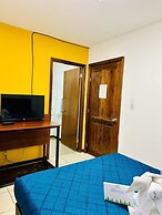 Hotel Andrews Express