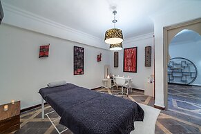 Villa With Heated Pool Breakfast Included - by Feelluxuryholidays