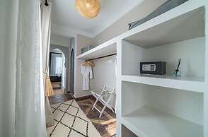 Villa With Heated Pool Breakfast Included - by Feelluxuryholidays