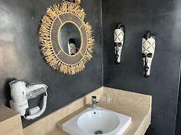 Villa With Heated Pool Breakfast Included - by Feelluxuryholidays