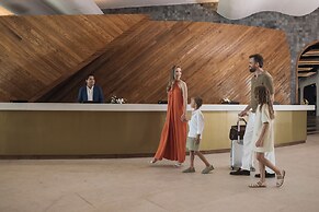 AVA Resort All Oceanfront - All Inclusive