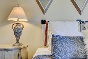 Pocono Retreat -1 Mile to Lake and Skiing