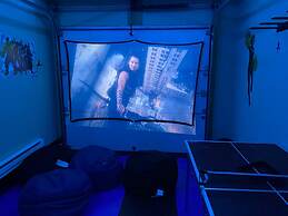 Pocono Retreat -1 Mile to Lake and Skiing