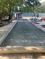 Pocono Retreat -1 Mile to Lake and Skiing