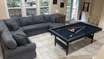 Pocono Retreat -1 Mile to Lake and Skiing