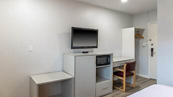 Motel 6 – Cornwall, ON