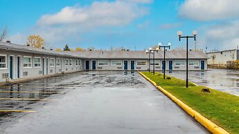 Motel 6 – Cornwall, ON