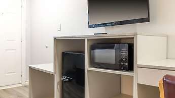 Motel 6 – Cornwall, ON