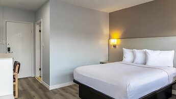 Motel 6 – Cornwall, ON